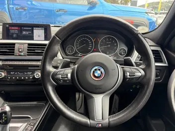 BMW 330E 2019 photo 4