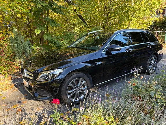 Mercedes-Benz C220 2016 photo 2