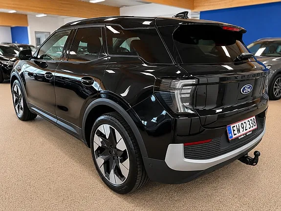 Ford Explorer 2026 photo 5
