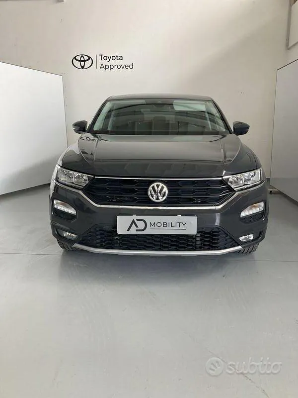 Volkswagen T-Roc 2019 photo 2