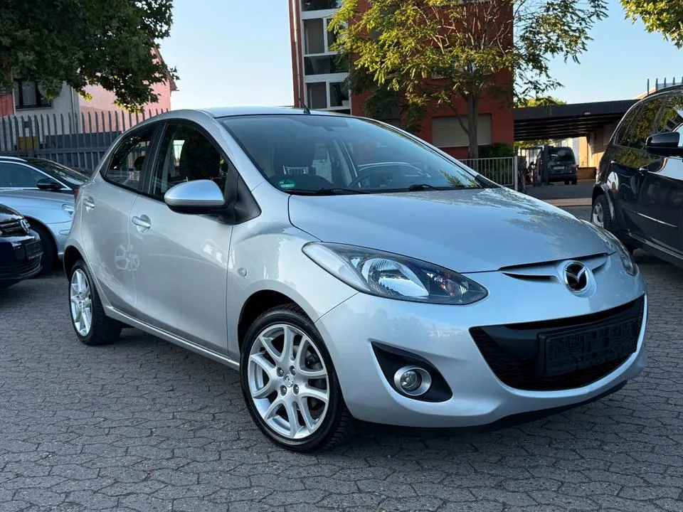Mazda 2