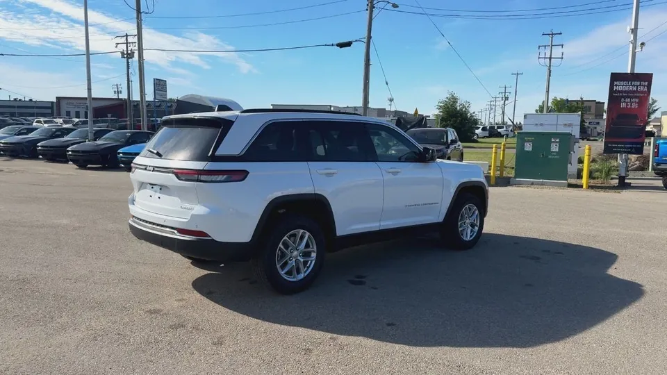 Jeep Grand Cherokee 2026 photo 5