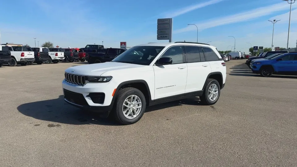 Jeep Grand Cherokee 2026 photo 3