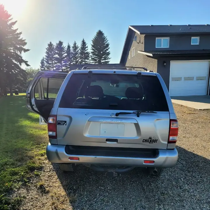 Nissan Pathfinder 2003 photo 5