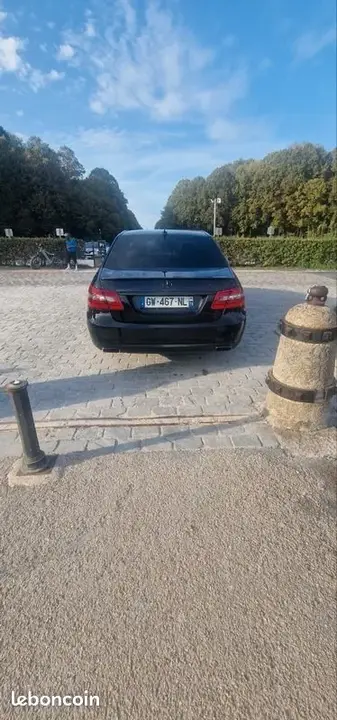 Mercedes-Benz E-Class 2011 photo 3