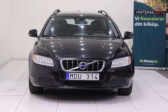 Volvo V70 2012 photo 3