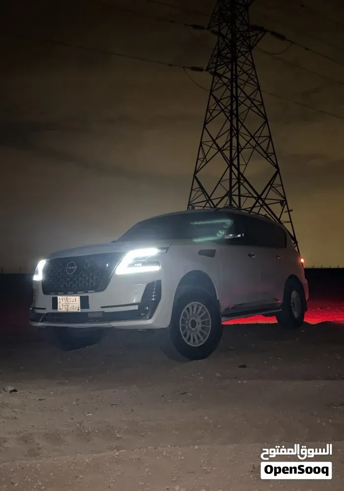 Nissan Patrol 2013 photo 2