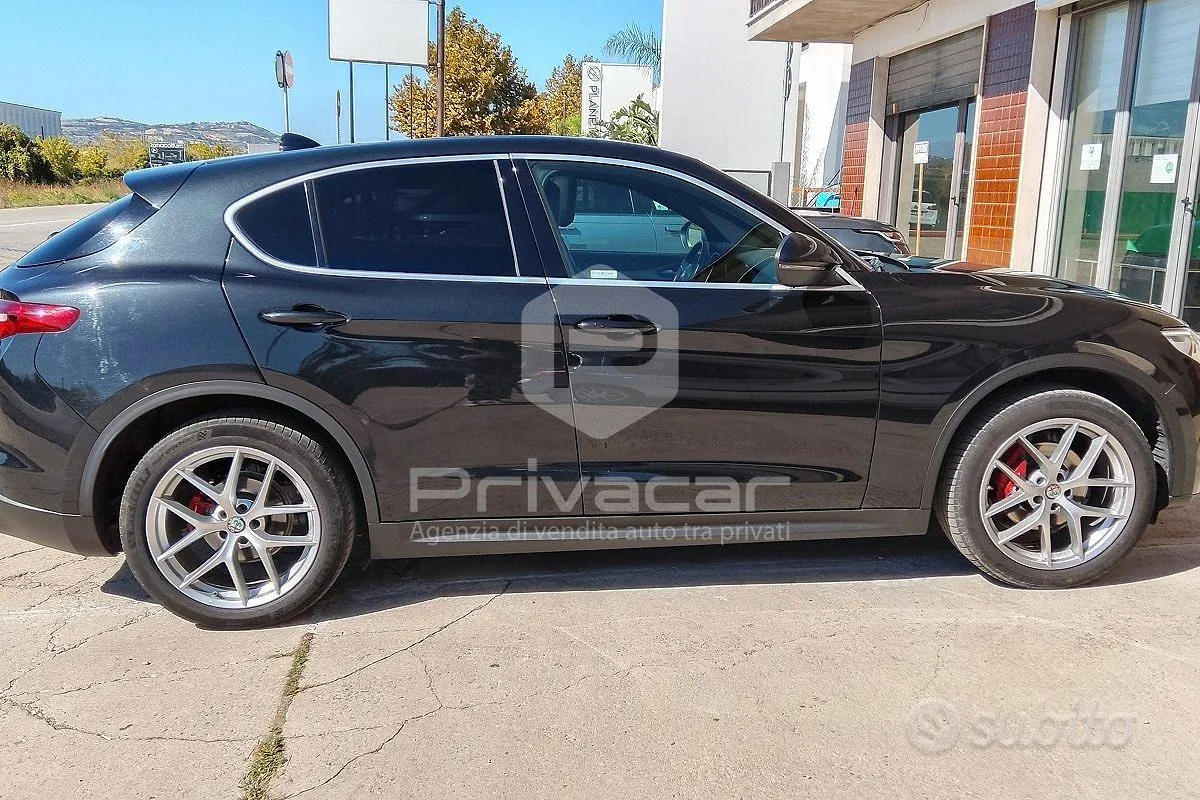 Alfa Romeo Stelvio 2018 photo 4