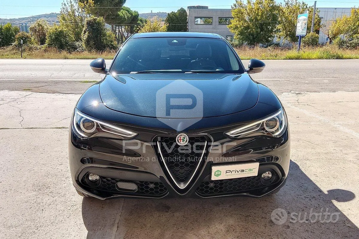 Alfa Romeo Stelvio 2018 photo 2