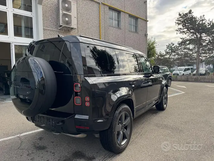Land Rover Defender 2026 photo 4