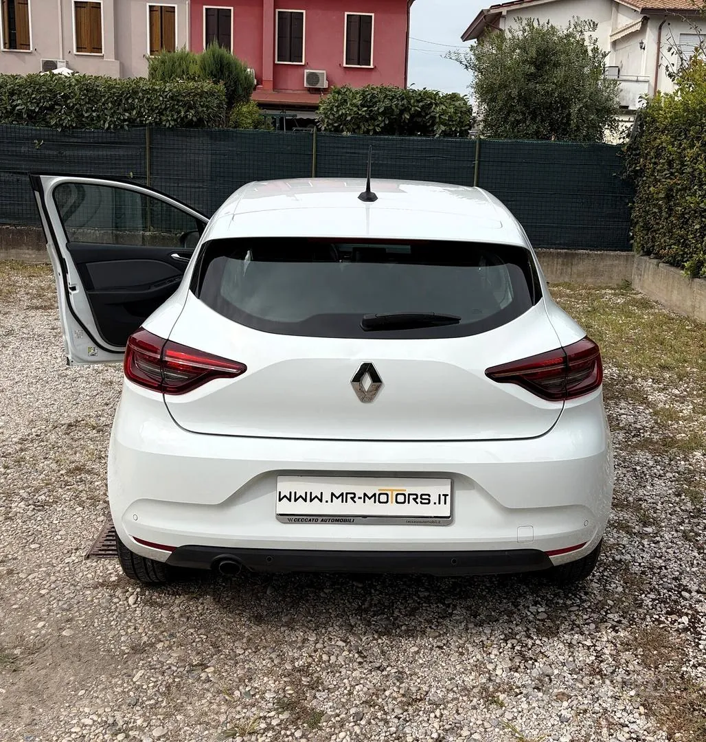 Renault Clio 2021 photo 3