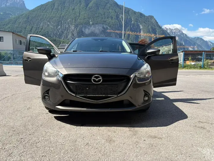 Mazda Mazda2
