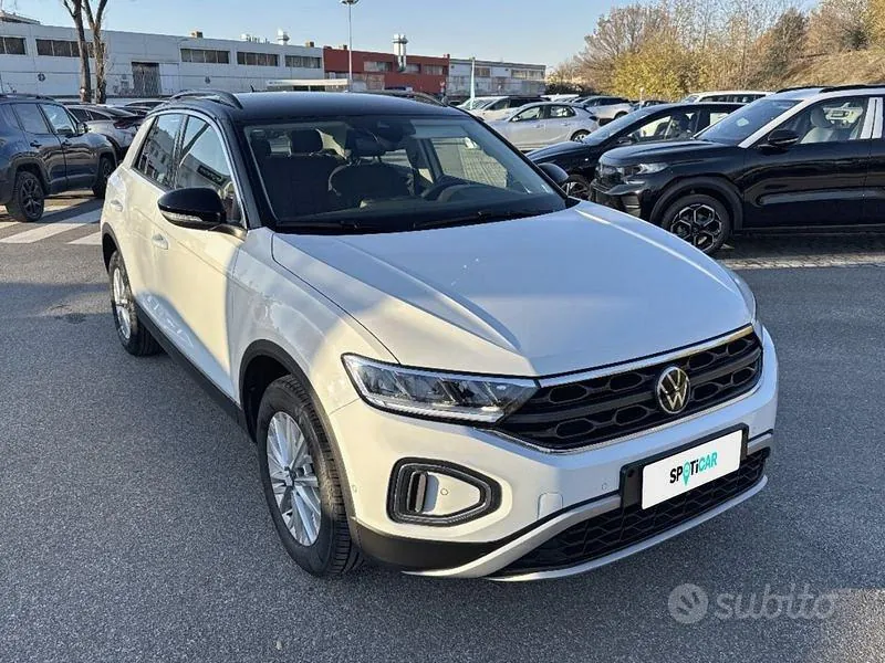 Volkswagen T-Roc 2023 photo 5