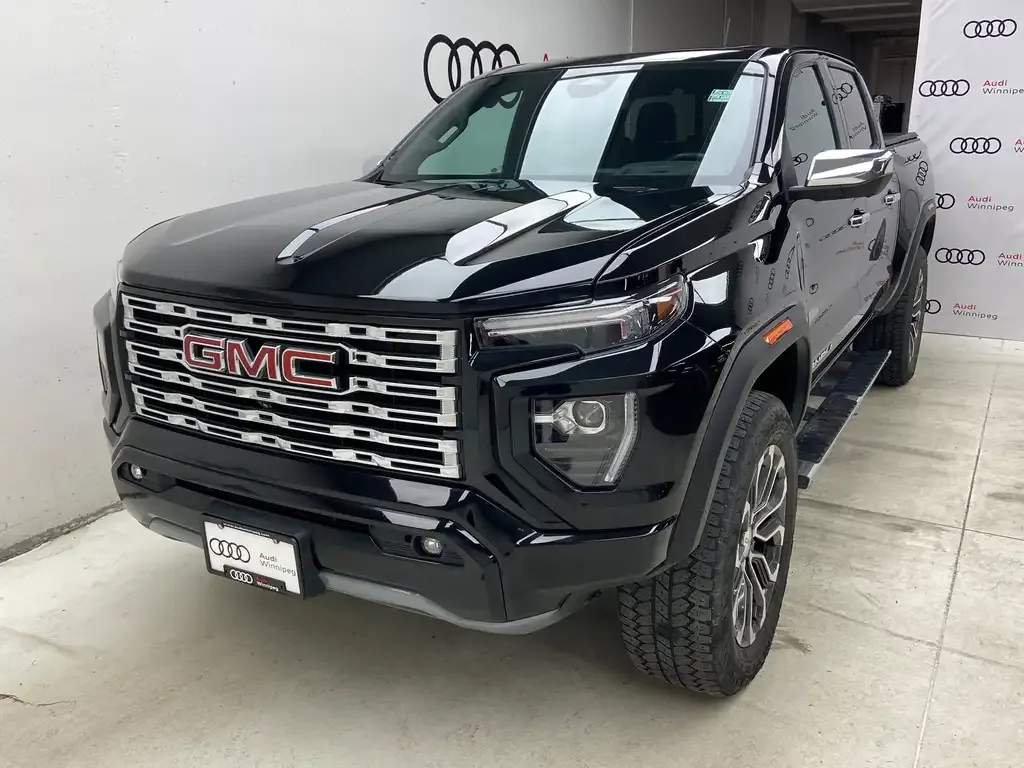 GMC Canyon 2023 photo 2