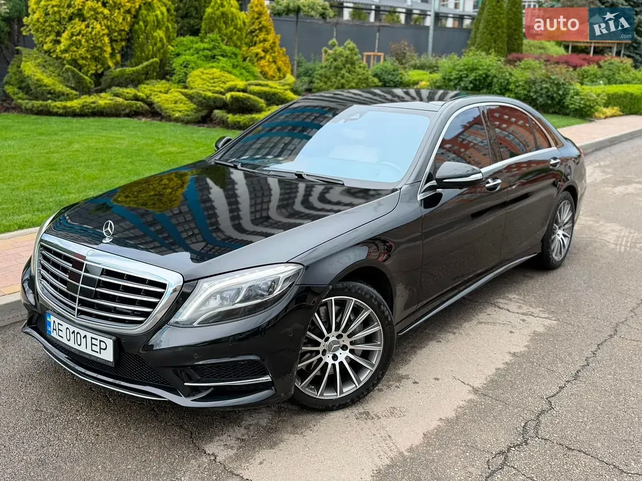 Mercedes-Benz S-Class 2015 photo 4