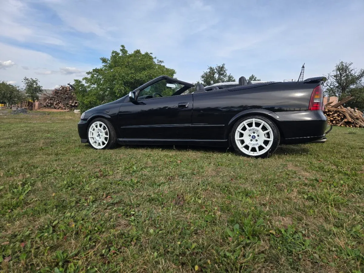Opel Astra 2004 photo 3