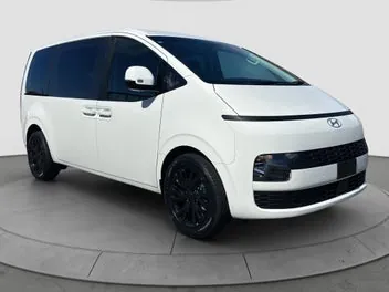 Hyundai Staria 2026 photo 2
