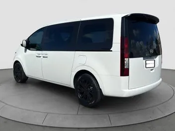Hyundai Staria 2026 photo 3