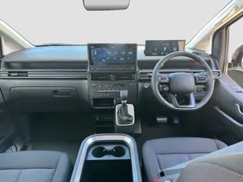 Hyundai Staria 2026 photo 4