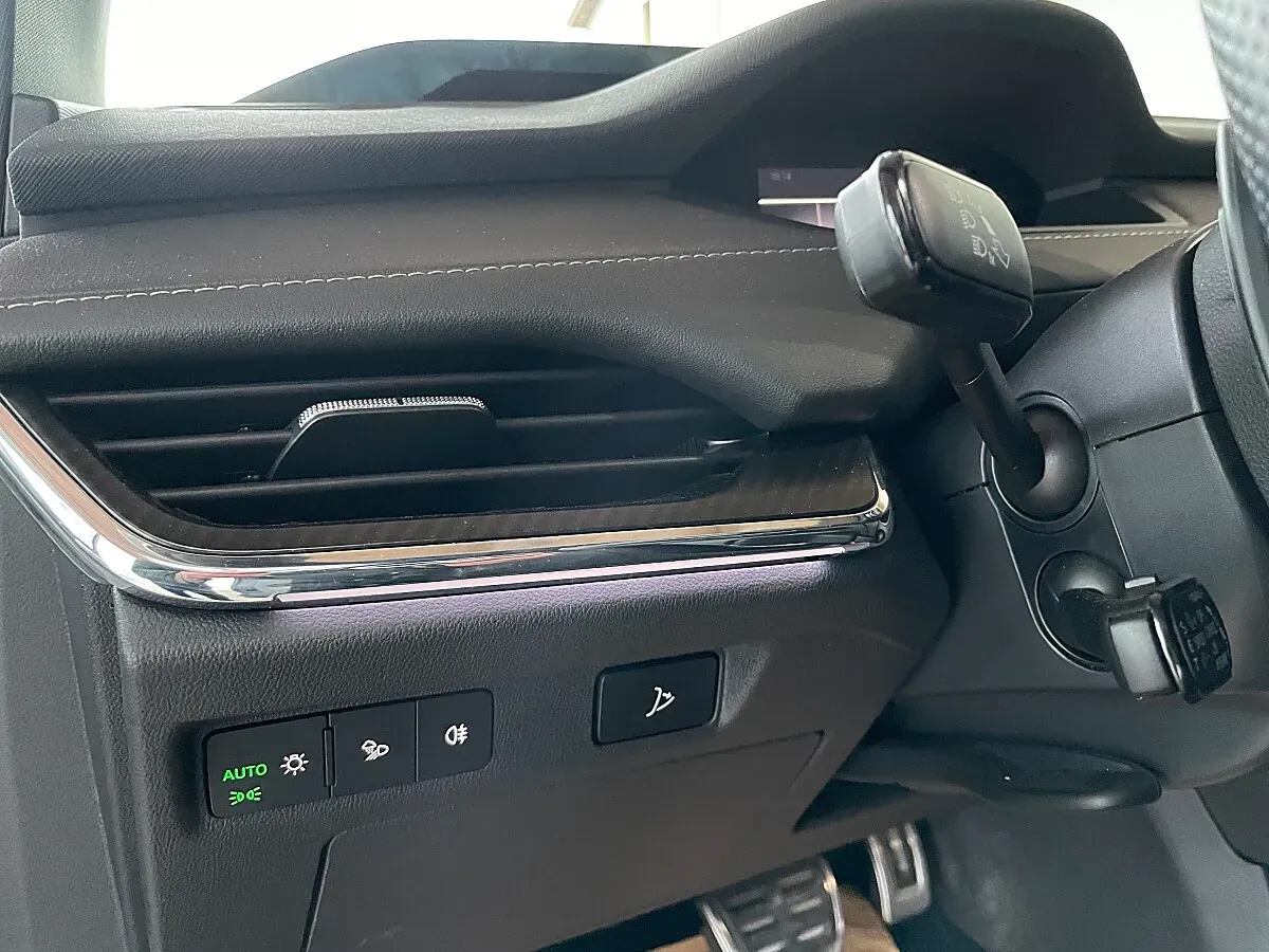 Skoda Enyaq 2023 photo 3
