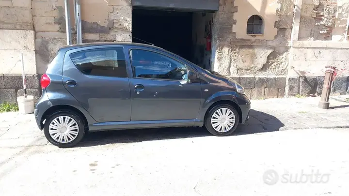 Toyota Aygo 2006 photo 2