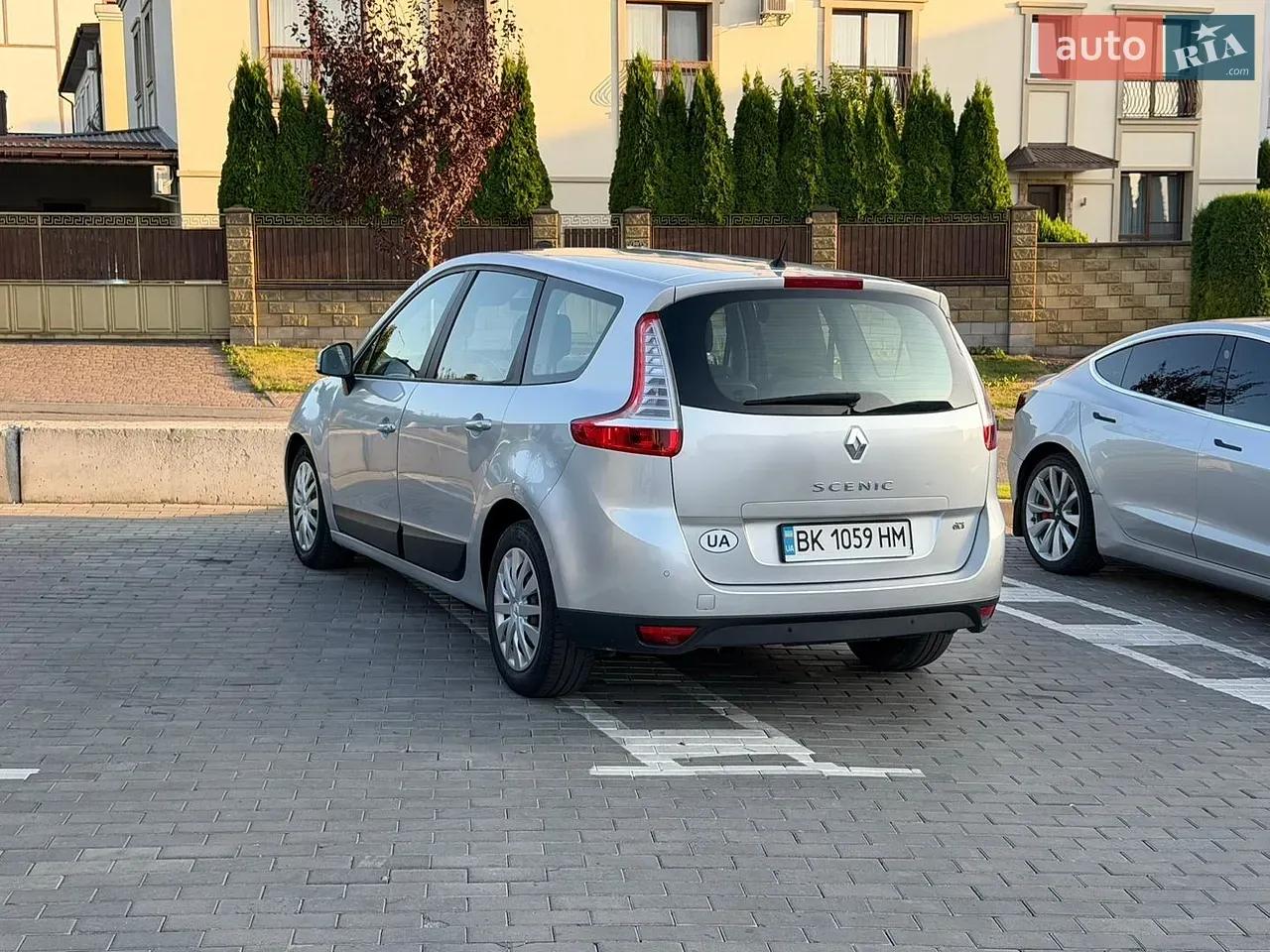 Renault Grand Scenic 2009 photo 4