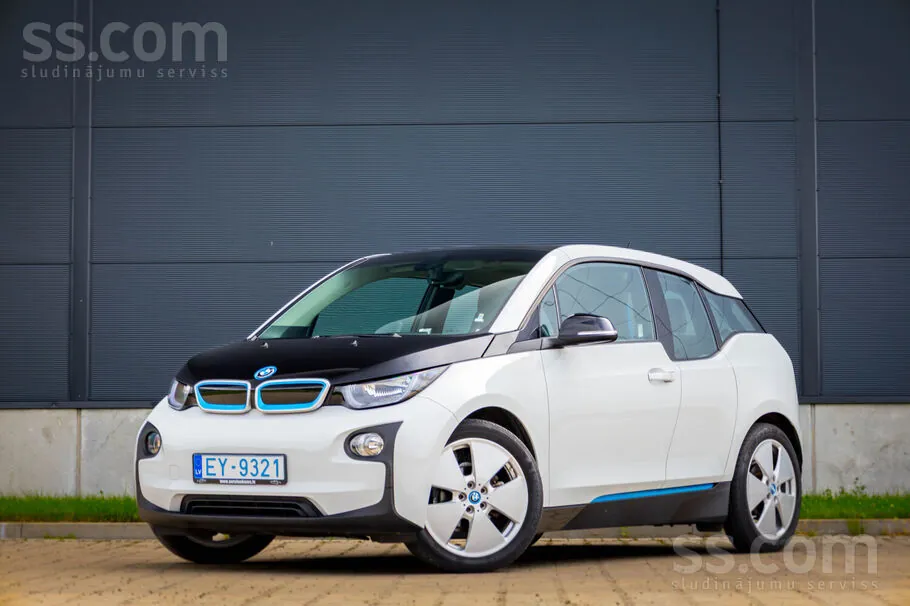 BMW I3