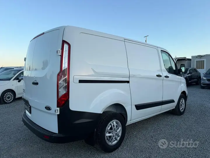 Ford Transit Custom 2019 photo 2