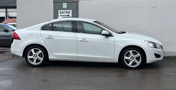 Volvo S60 2011 photo 3
