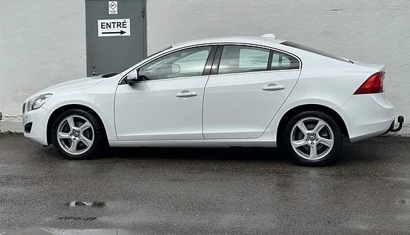 Volvo S60 2011 photo 4