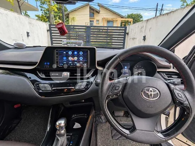 Toyota Chr 2019 photo 4