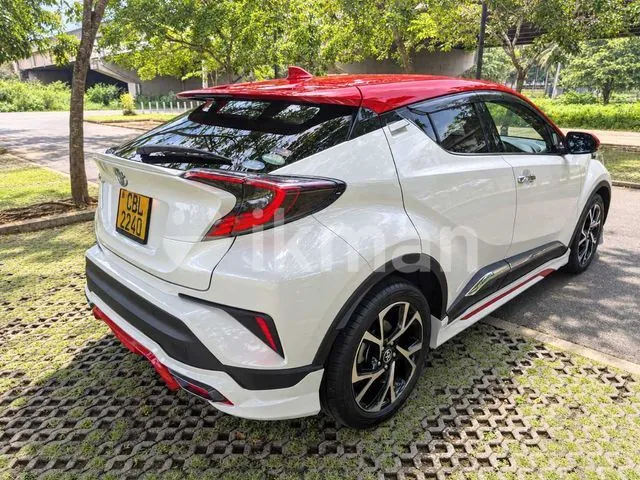 Toyota Chr 2019 photo 2