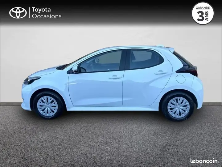 Toyota Yaris 2022 photo 3