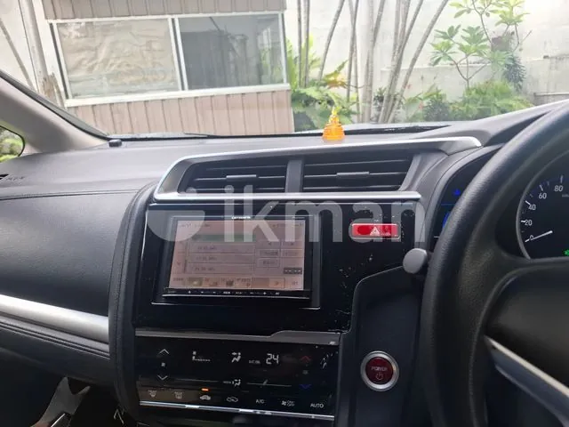 Honda Fit Hybrid 2013 photo 3