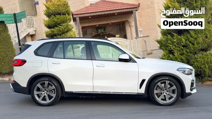 BMW X5 2021 photo 2