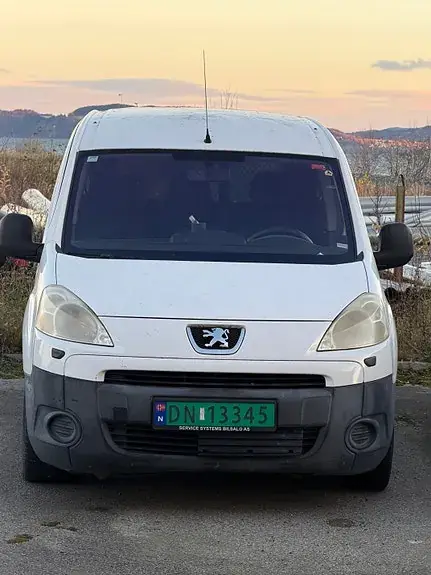 Peugeot Partner 2009 photo 2
