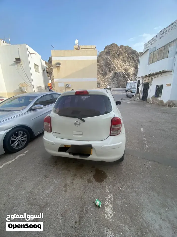 Nissan Micra 2012 photo 4