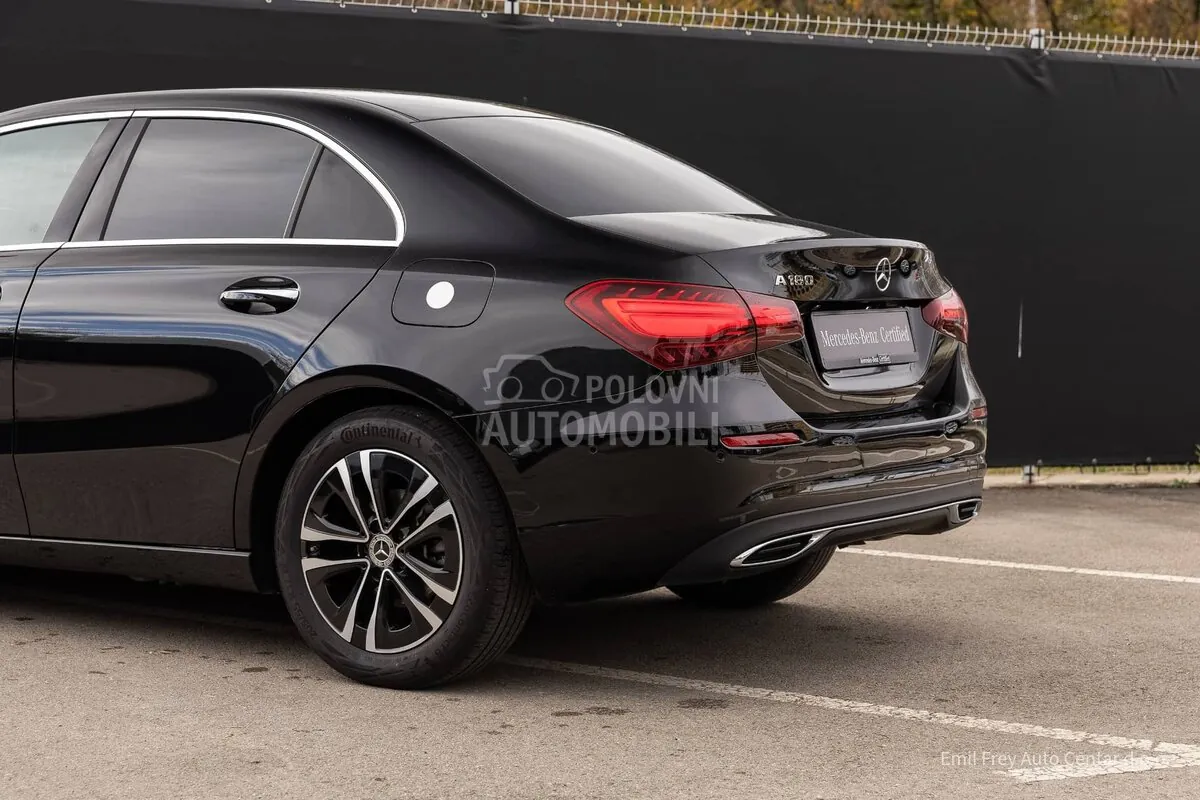 Mercedes-Benz A 180 2024 photo 5