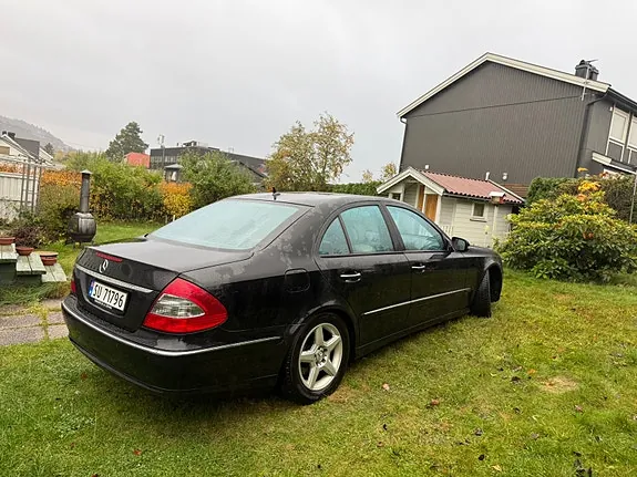 Mercedes-Benz E280 2006 photo 5