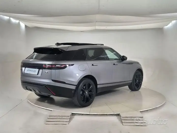 Land Rover Range Rover Velar 2023 photo 4