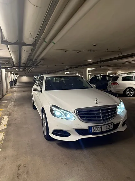 Mercedes-Benz E220
