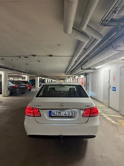 Mercedes-Benz E220 2014 photo 3