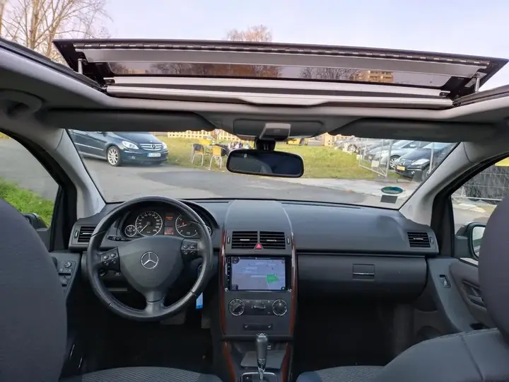 Mercedes-Benz A170