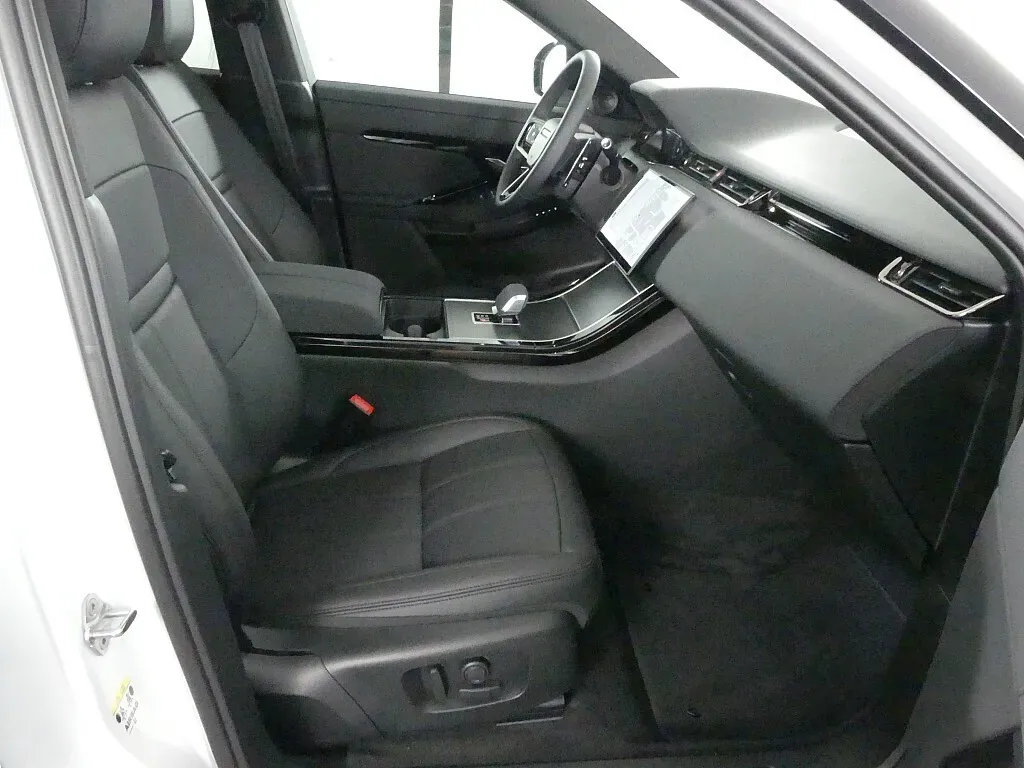 Land Rover Range Rover Evoque photo 2