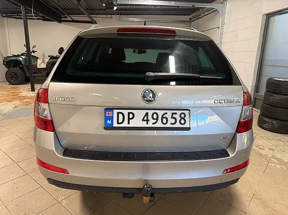Skoda Octavia 2014 photo 4