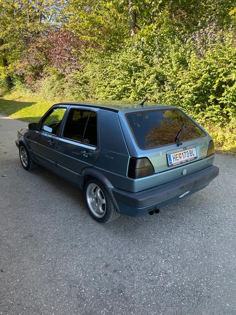 Volkswagen Golf 1990 photo 3