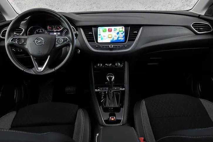 Opel Grandland X 2020 photo 2