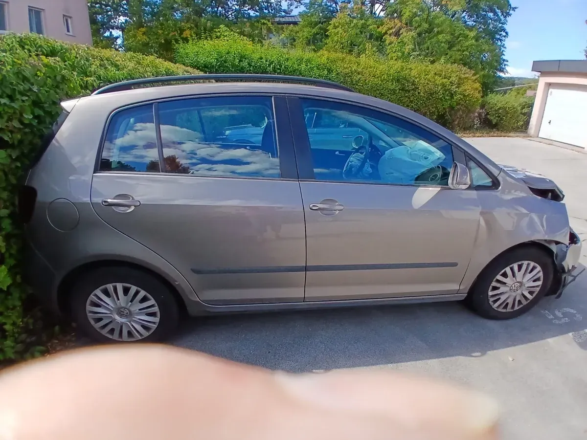 Volkswagen Golf Plus 2011 photo 2