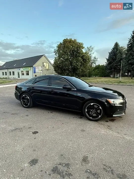 Audi A6 2014 photo 2