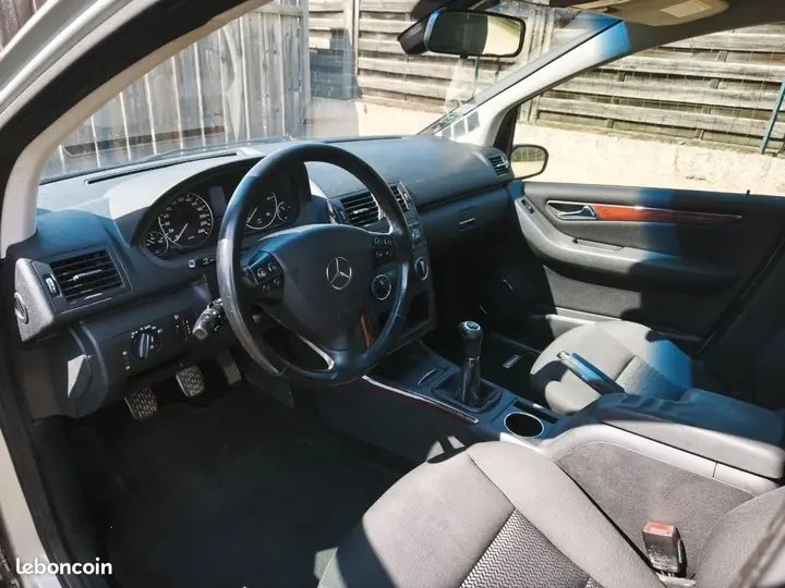 Mercedes-Benz A-Class 2005 photo 2